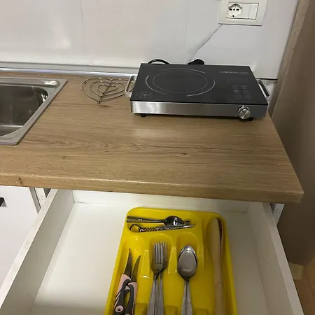 아파트 Cozy With Terrace