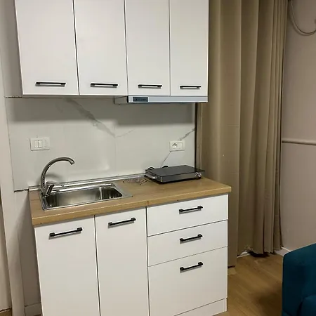 Cozy With Terrace Apartment Tirana