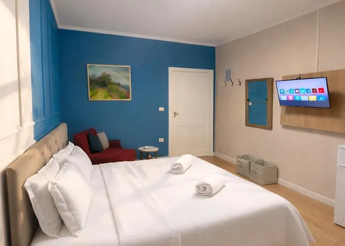 Cozy With Sunny Terrace